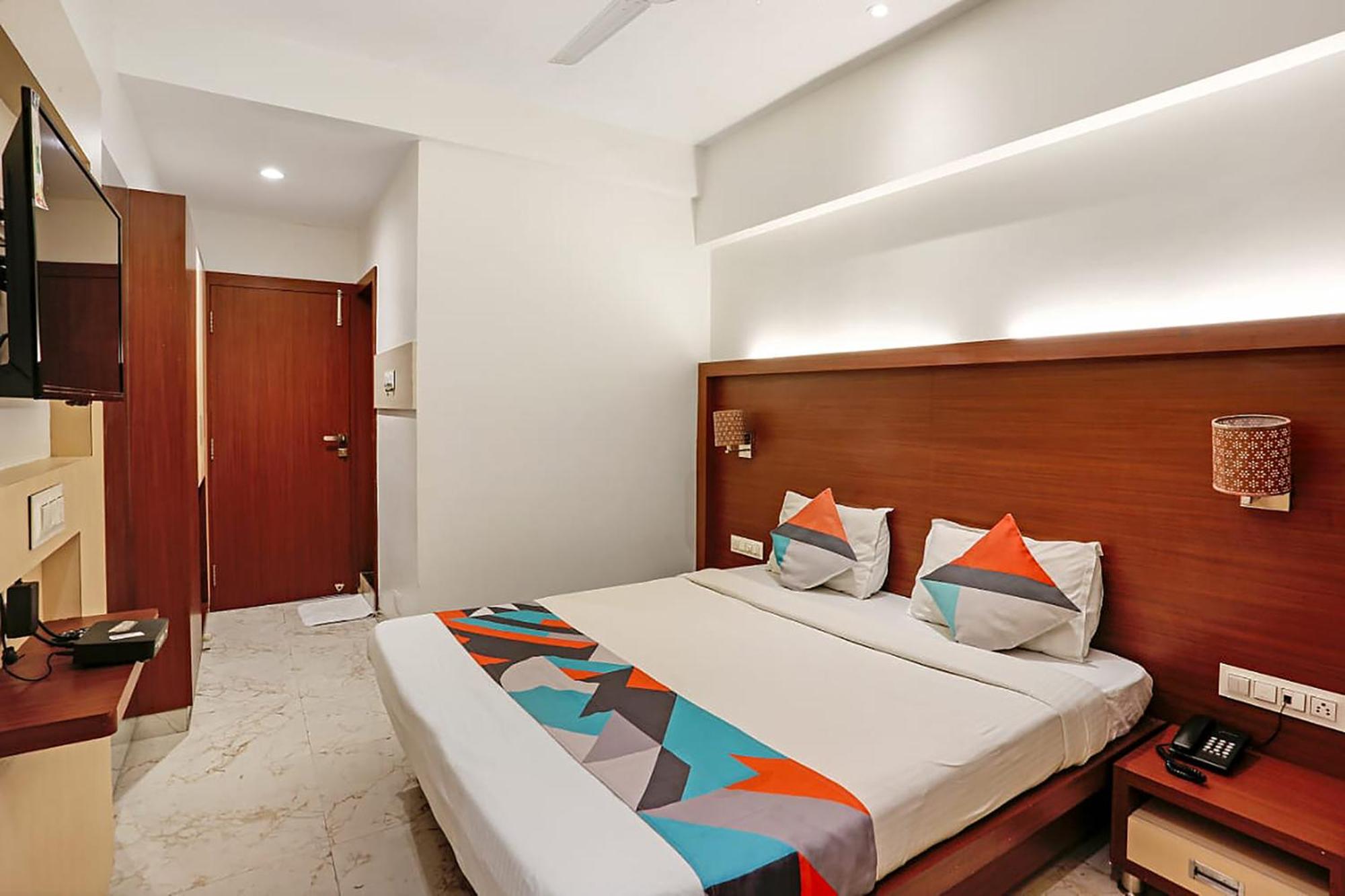 Fabhotel Spring Inn - Nr Borivali Station Malad Экстерьер фото